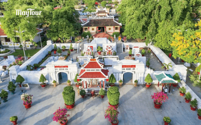 Tour hành hương Châu Đốc 1 ngày 1 đêm – Miếu Bà Chúa Xứ Núi Sam linh thiêng, khám phá du lịch Châu Đốc An Giang và những điểm tâm linh nổi tiếng miền Tây.