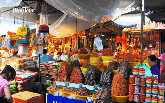 Tour hành hương Châu Đốc 1 ngày 1 đêm – Miếu Bà Chúa Xứ Núi Sam linh thiêng, khám phá du lịch Châu Đốc An Giang và những điểm tâm linh nổi tiếng miền Tây.