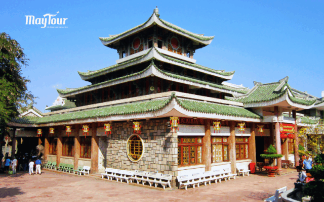Tour hành hương Châu Đốc 1 ngày 1 đêm – Miếu Bà Chúa Xứ Núi Sam linh thiêng, khám phá du lịch Châu Đốc An Giang và những điểm tâm linh nổi tiếng miền Tây.