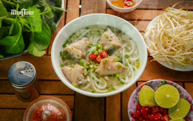 Bánh canh Trảng Bàng đặc sản trong tour hành hương Tây Ninh 1 ngày trọn gói