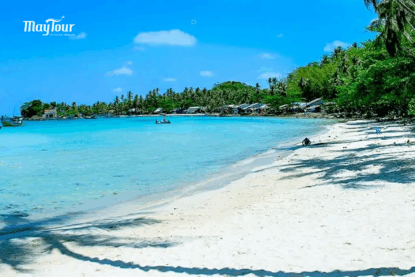 Khung cảnh biển xanh Nam Du tuyệt đẹp, điểm đến nổi bật trong tour Nam Du 3 ngày 3 đêm trọn gói