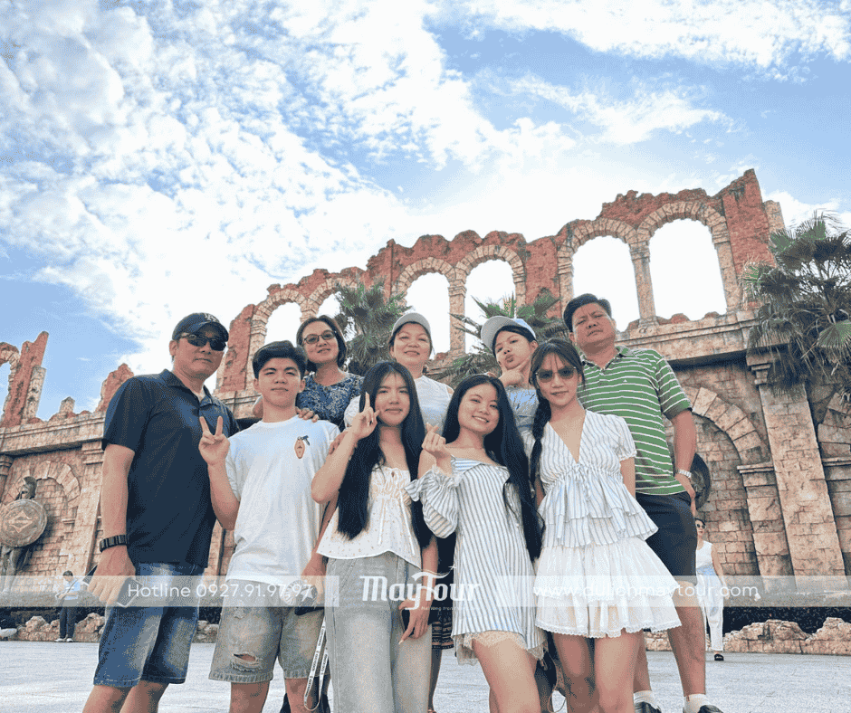 Đoàn khách đi Tour Phú Quốc của Du lịch MayTour