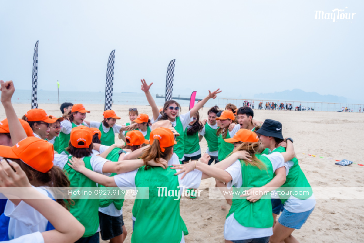 Tìm đồng đội phá băng khoảng cách team building