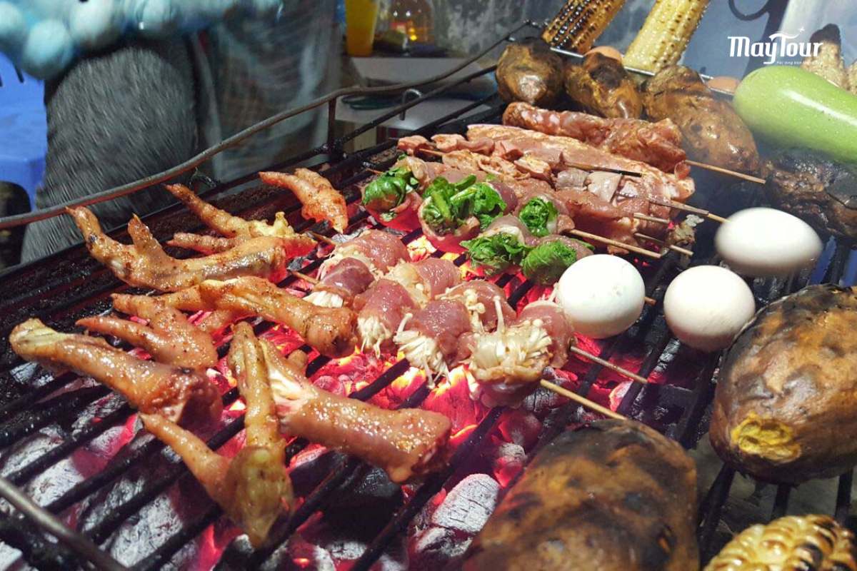 Các món nướng tại đây cũng không thể bỏ qua với hương vị núi rừng
