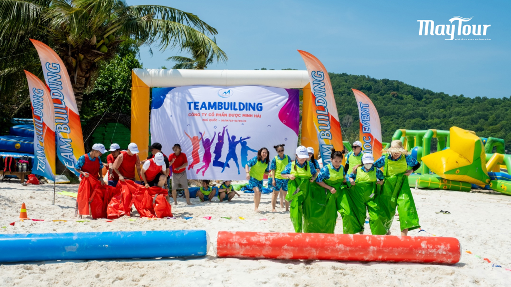 Bùng nổ năng lượng Team Building