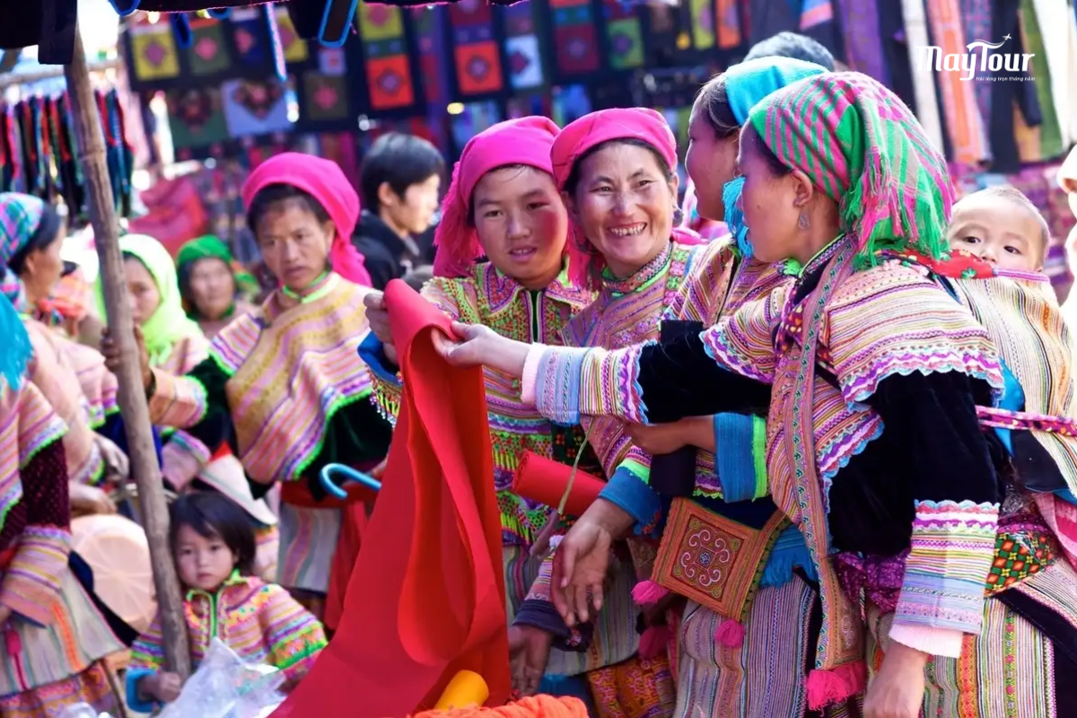 Chợ Sapa nơi văn hoá giao thoa 